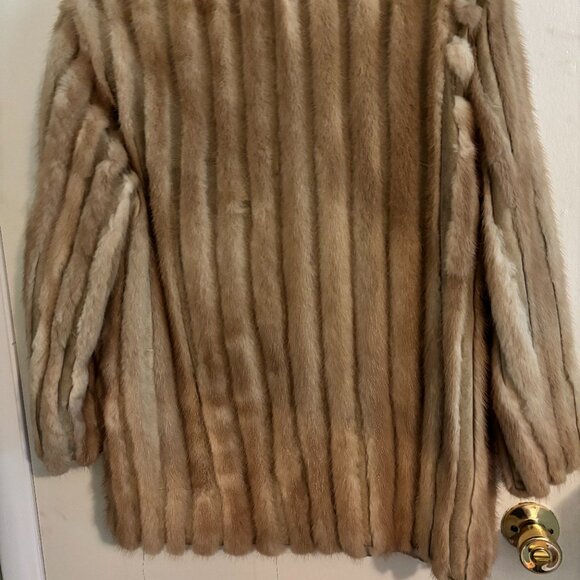 Palomino mink jacket - Picture 7 of 9